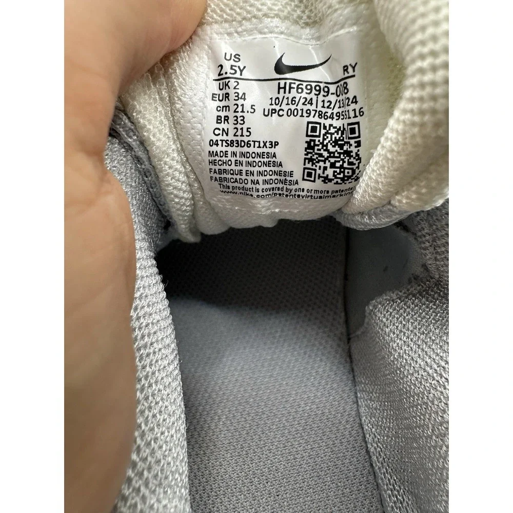 Nike Vomero 5 Grey And White Kids 2.5